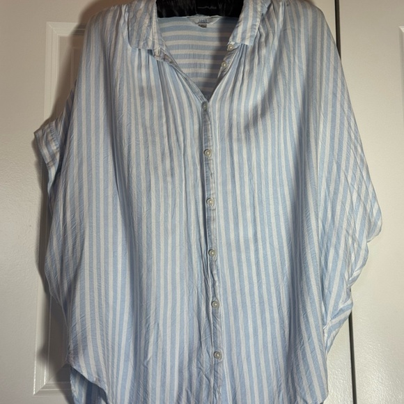 Time and Tru Tops - Time and Tru XL 16/18 Blue White Striped Button Up Shirt Short Sleeve Soft